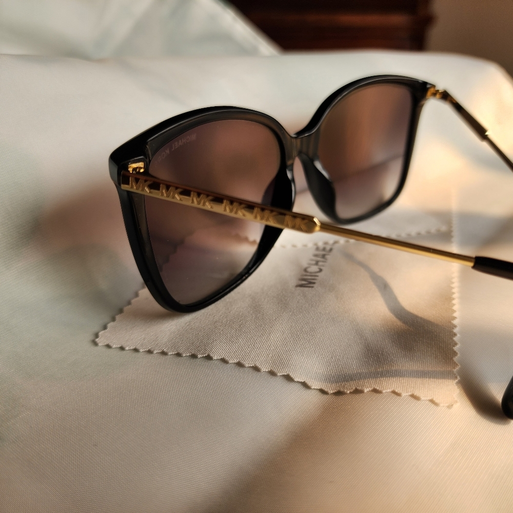 Michael Kors Sunglasses - Picture 6 of 9